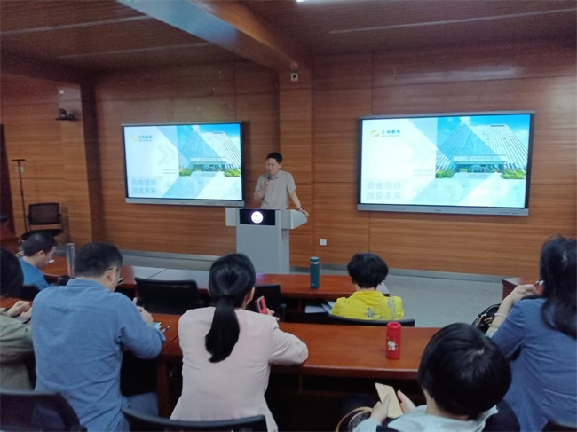 陈建榕照片.jpg